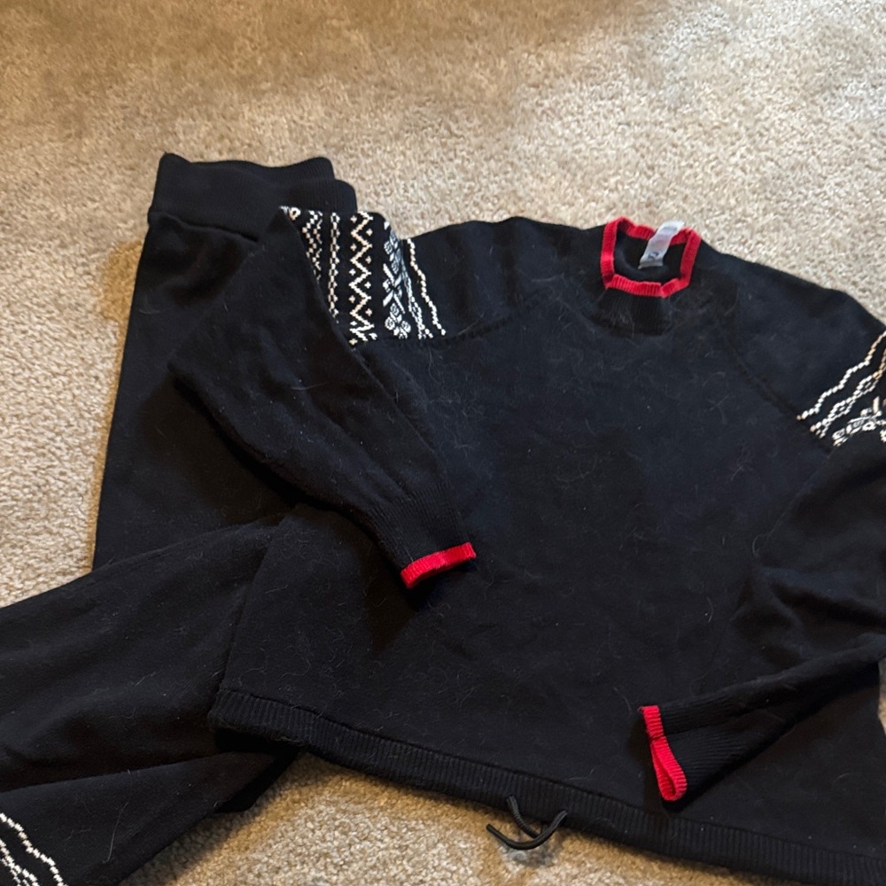 Black and Red Knit Sweater and Pants Set